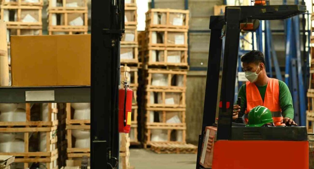 warehouse-forklift
