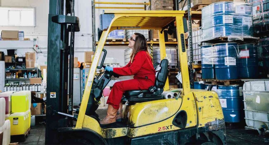 girl-forklift