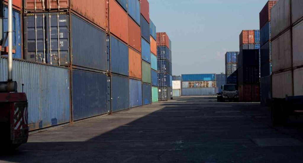 forklift-warhouse